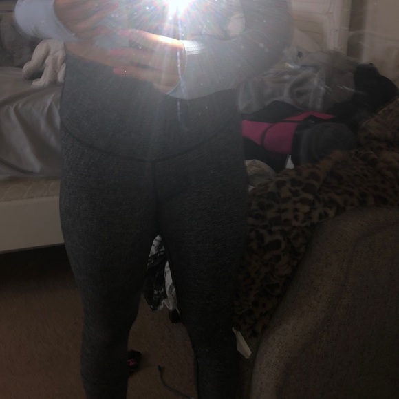 Lululemon leggings - Picture 2 of 5